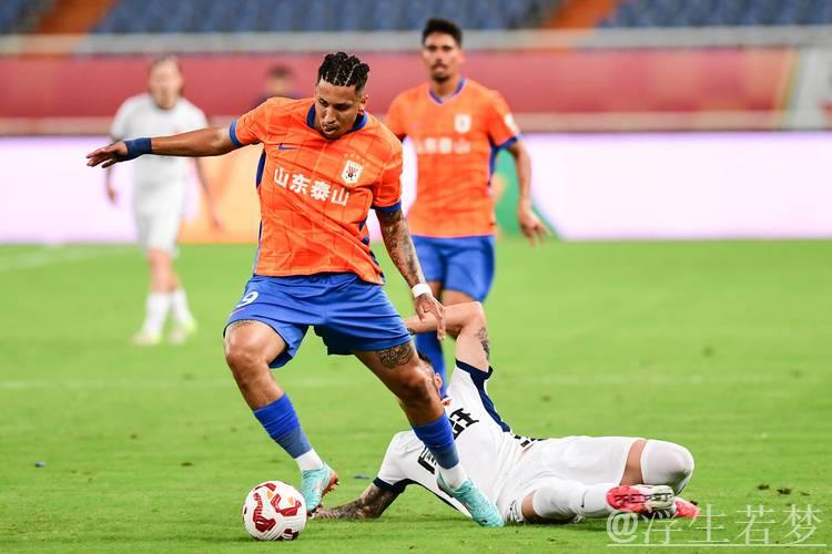 山东泰山压哨制胜力挫梅州客家 山东泰山压哨制胜力挫梅州客家