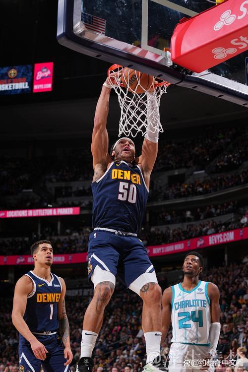 戈登底线突袭 无球切入完成2+1 戈登底线突袭 无球切入完成2+1