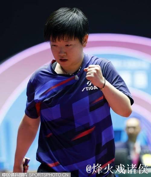 孙颖莎4-0横扫刘斐 挺进十五运会女单四强